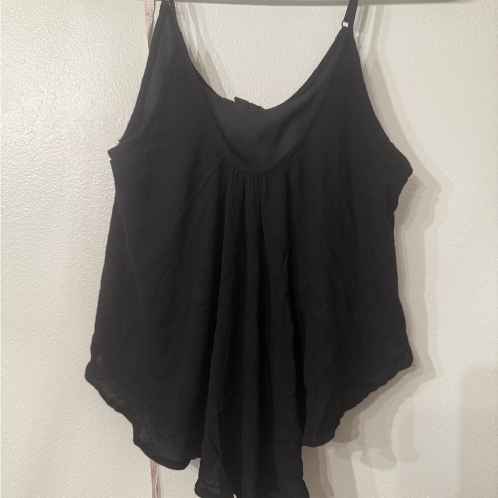 Tjmaxx Black flowy cropped Camisole Top